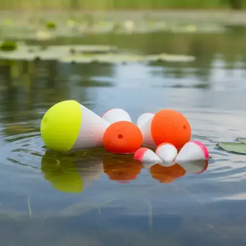 Boias Pelikano de isopor esportiva em cores variadas