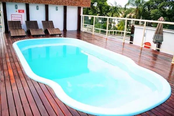 Fachada do Hotel Dois H, em Joinville