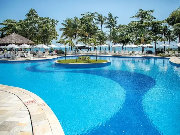 Fachada do Hotel Jequitimar Resort & Spa, no Guarujá