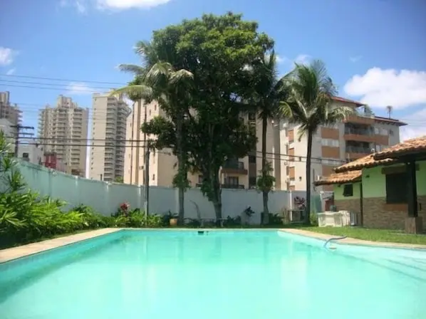 Piscina da Pousada Enseada, no Guarujá