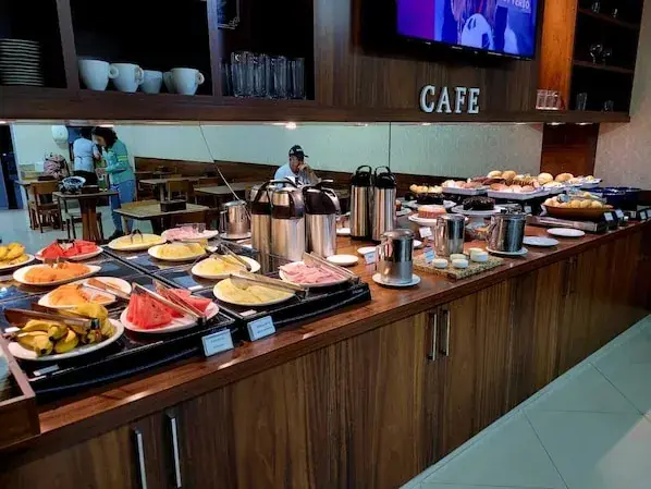 Fachada do Premium Hotel, em Frutal