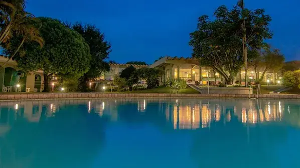 Hotel Deville Express Cascavel - hospedagem para pescadores