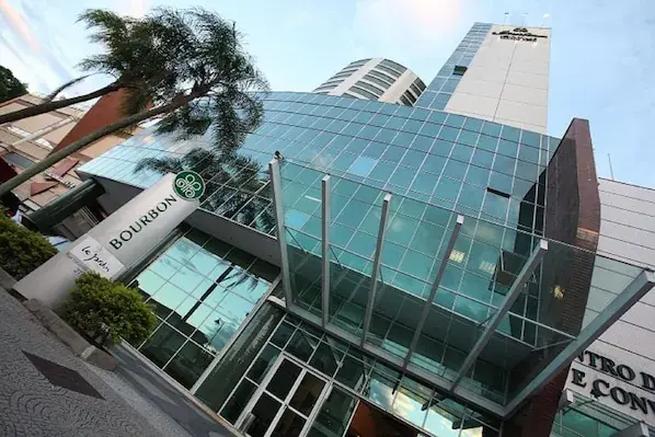 Entrada do Bourbon Convention Hotel Joinville