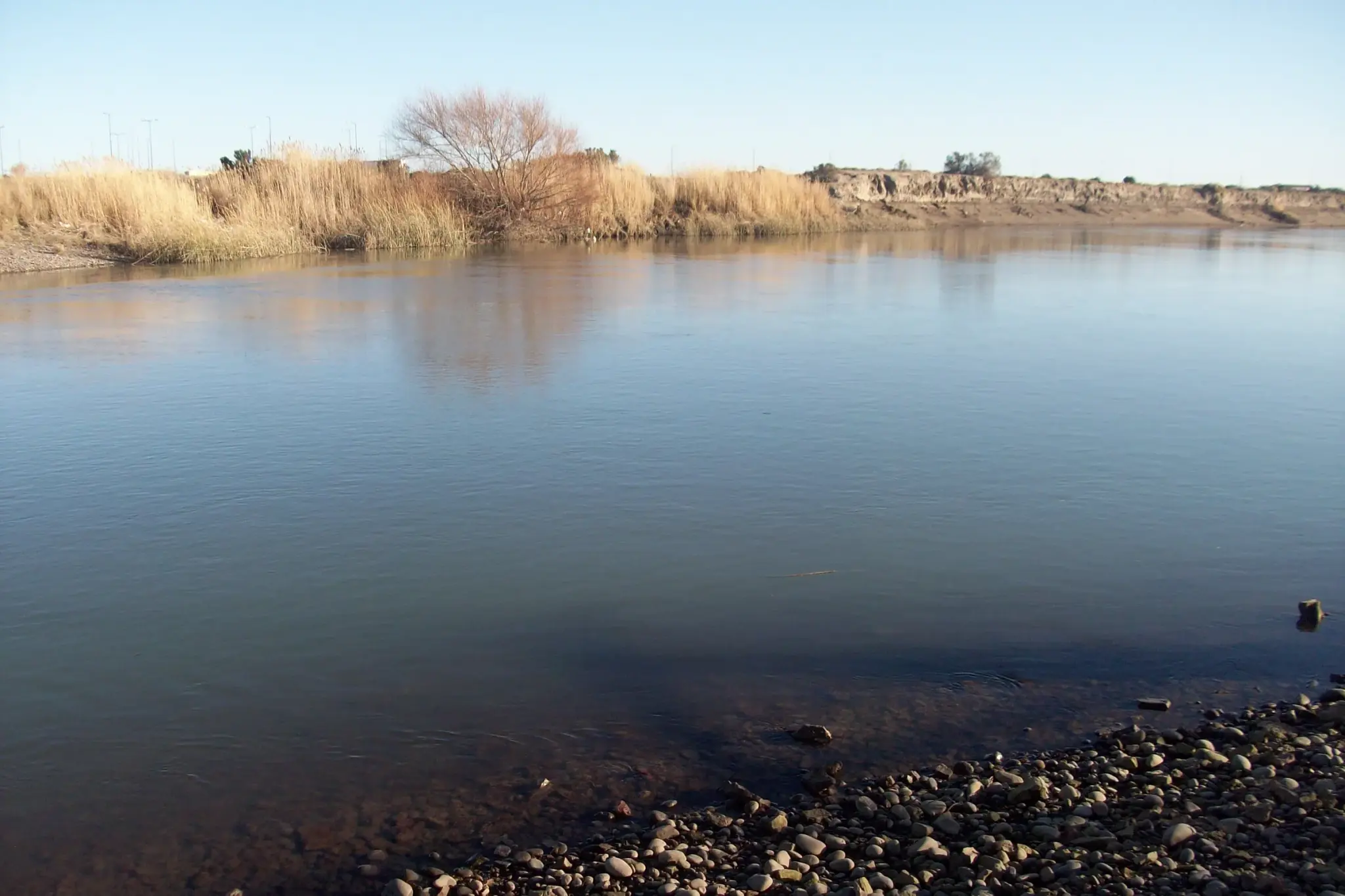Rio Chubut em Rawson, na Patagônia argentina