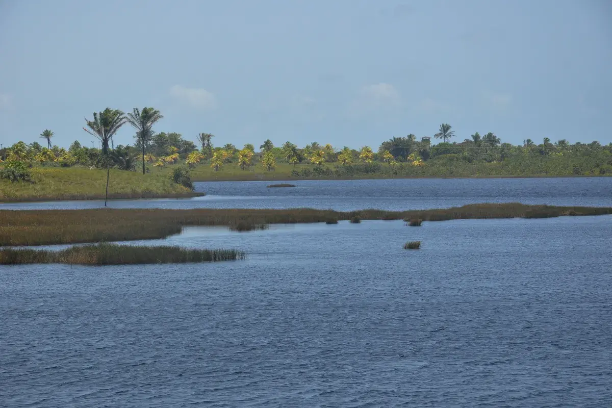 Lagoa do Cassange, na península de Maraú, na Bahia