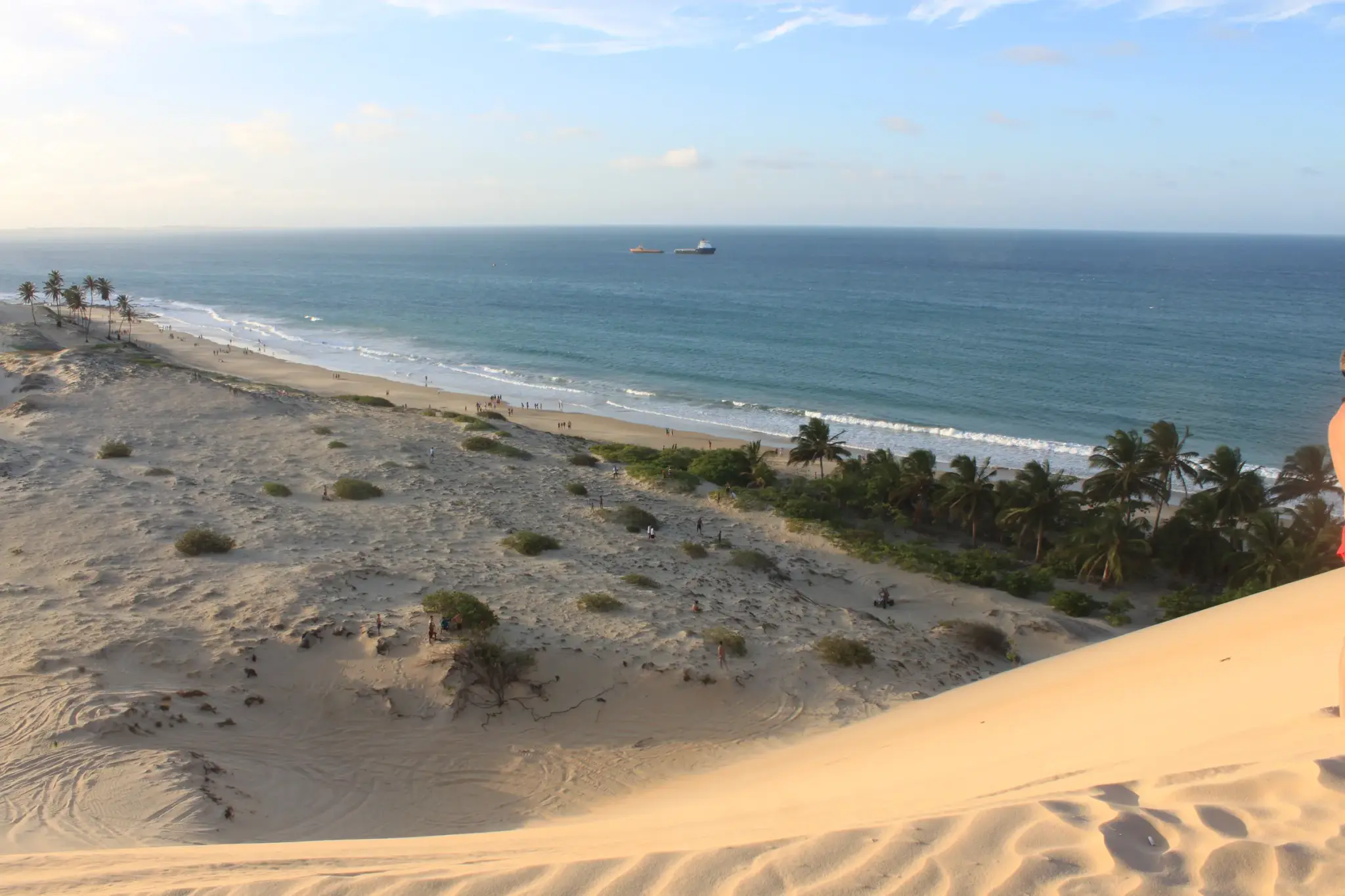 Praia do Vapor vista das dunas, em Paracuru, no Ceará