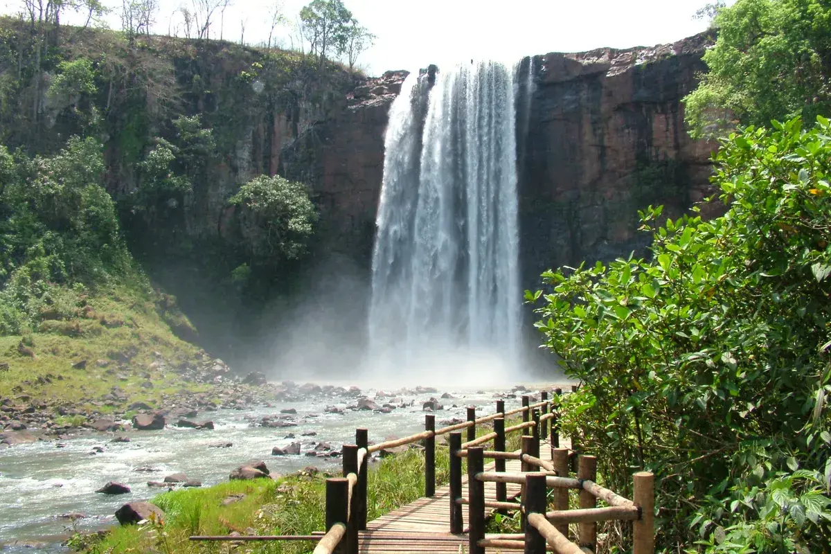 Salto no Rio Sucuriú, no leste de Mato Grosso do Sul