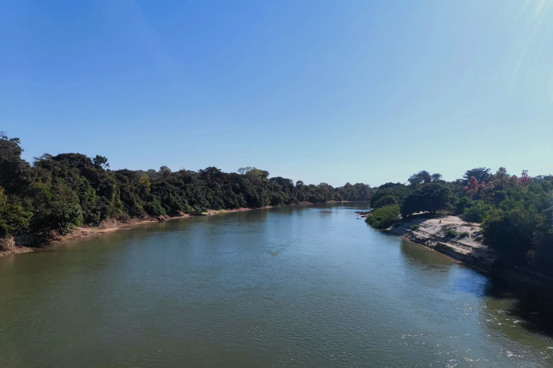 Rio Culuene perto de Gaúcha do Norte, no Alto Xingu, Mato Grosso