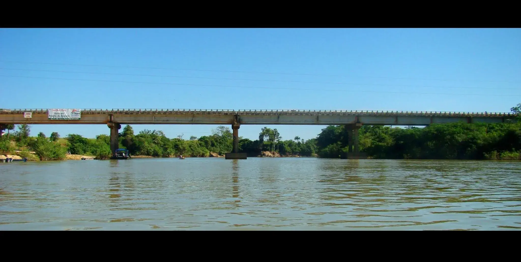 Ponte sobre o rio Peixoto de Azevedo, no Mato Grosso