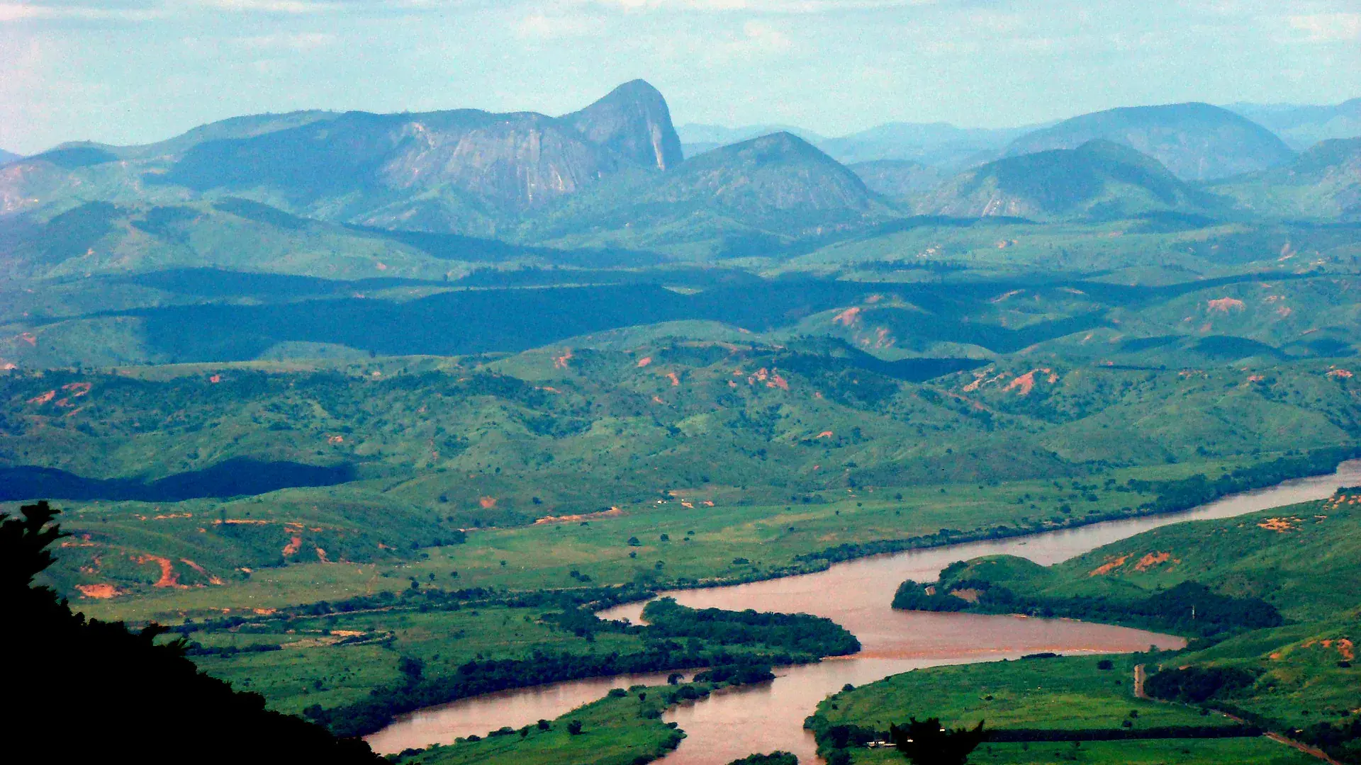 Vale do rio Doce, em Minas Gerais