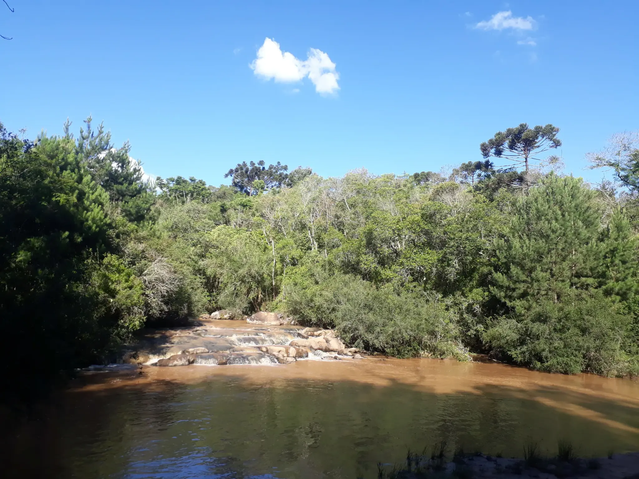 Cachoeira do Alegre, no rio Alegre, em Telêmaco Borba, Paraná