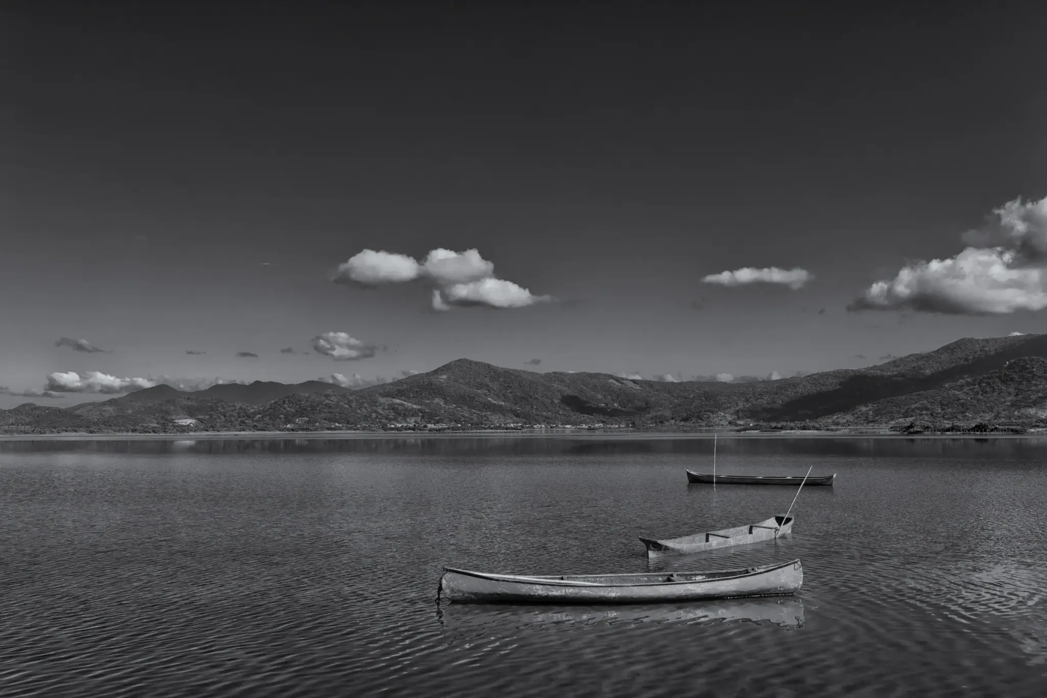 Lagoa Encantada, no litoral de Santa Catarina