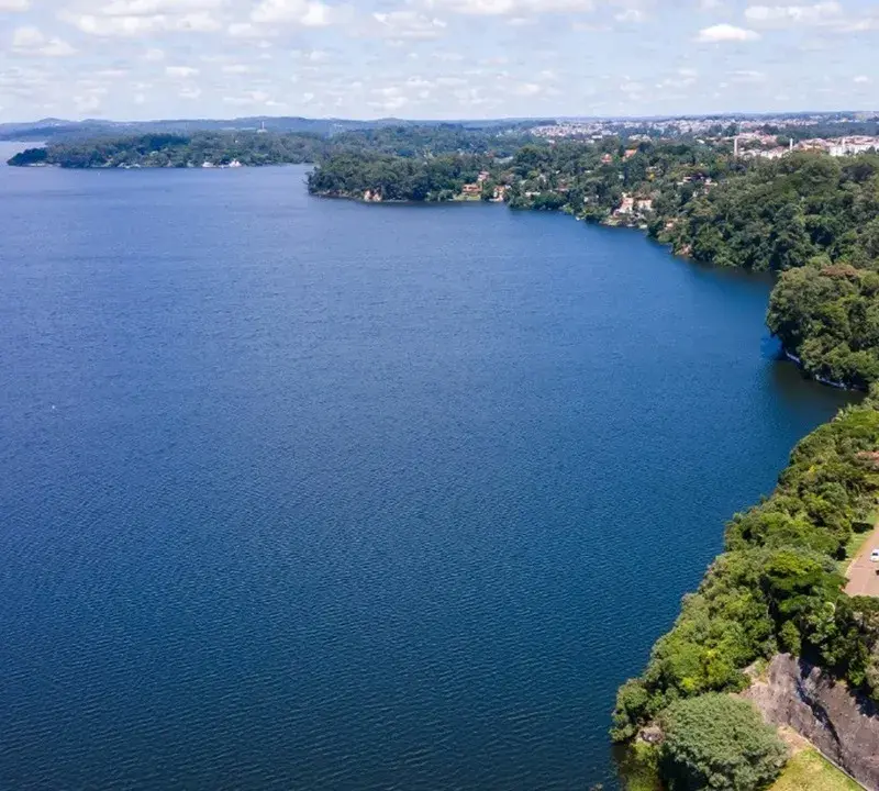 Represa Guarapiranga na zona sul de São Paulo